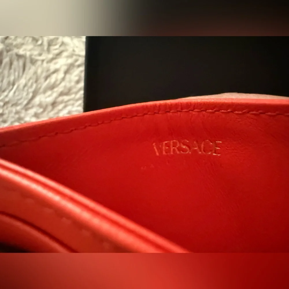NIB Versace Medusa Head Quilted Orange Leather Cardholder